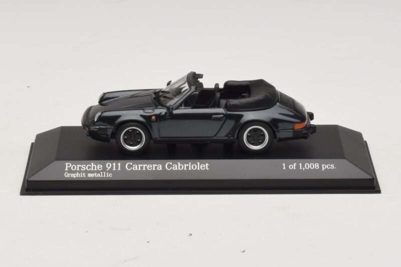 Porsche 911 930 Carrera Cabriolet Grijs Metallic Minichamps 1:43 Porsche 911 930 Carrera Cabriolet Grijs Metallic Minichamps 1:43 430062037 Metaal