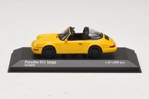 Porsche 911 964 Targa Geel Minichamps 1:43 400061367 Metaal