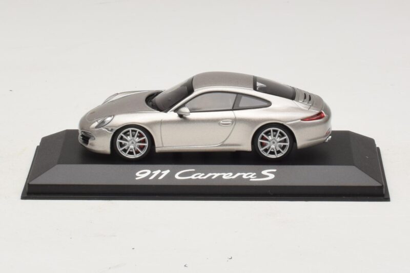 Porsche 911 991 Carrera S Zilver Metallic Minichamps 1:43 WAP0200130C Metaal
