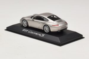 Porsche 911 991 Carrera S Zilver Metallic Minichamps 1:43 WAP0200130C Metaal — afbeelding 3 van 4