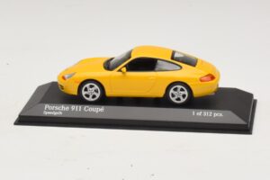 Porsche 911 991 Carrera Geel Minichamps 1:43 410060221 Metaal