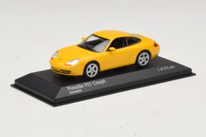 Porsche 911 991 Carrera Geel Minichamps 1:43 410060221 Metaal — afbeelding 2 van 4