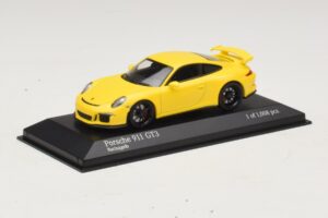 Porsche 911 991 GT3 Geel Minichamps 1:43 410062021 Metaal — afbeelding 2 van 4