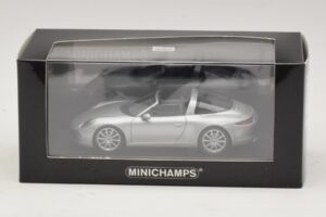 Porsche 911 991 Targa Zilver Minichamps 1:43 410062442 Metaal — afbeelding 4 van 4