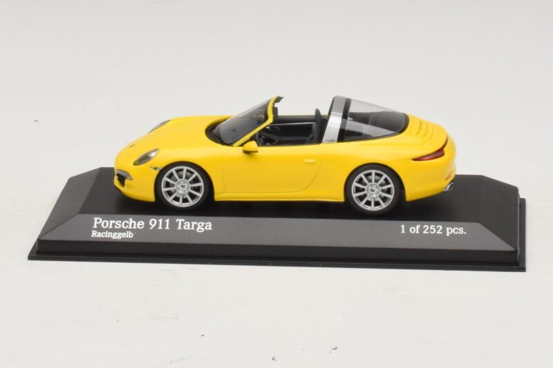 Porsche 911 991 Targa Geel Minichamps 1:43 410062441 Metaal