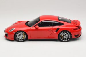 Porsche 911 991 Turbo S Rood Minichamps 1:18 110062320 Metaal — afbeelding 4 van 8
