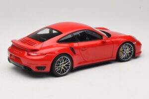 Porsche 911 991 Turbo S Rood Minichamps 1:18 110062320 Metaal — afbeelding 2 van 8