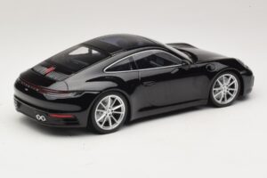 Porsche 911 992 Carrera 4S Zwart Minichamps 1:18 WAP0211120R992 Metaal — afbeelding 2 van 6