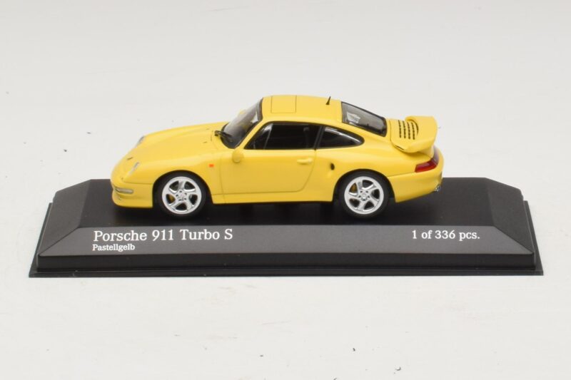 Porsche 911 993 Turbo S Geel Minichamps 1:43 Porsche 911 993 Turbo S Geel Minichamps 1:43 430069270 Metaal
