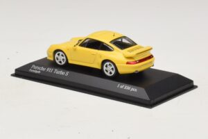 Porsche 911 993 Turbo S Geel Minichamps 1:43 430069270 Metaal — afbeelding 3 van 4
