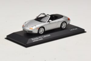 Porsche 911 996 Cabriolet Zilver Metallic Minichamps 1:43 400061091 Metaal — afbeelding 2 van 4