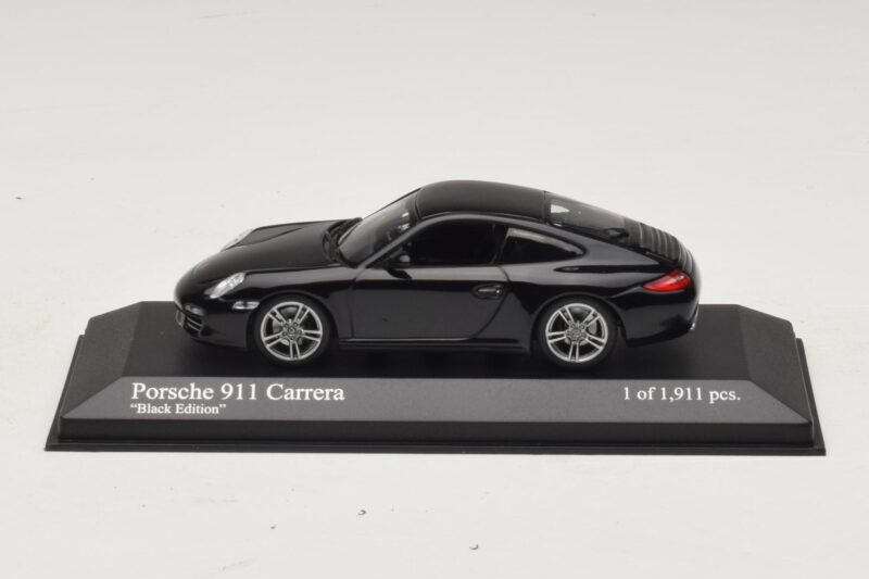 Porsche 911 997 Carrera Black Edition Minichamps 1:43 400066425 Metaal