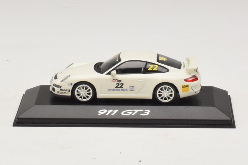 Porsche 911 997 GT3 #22 Wit Minichamps 1:43 Porsche 911 997 GT3 #22 Wit Minichamps 1:43 WAP020102016 Metaal
