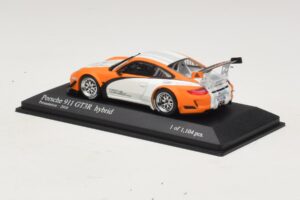 Porsche 911 997 GT3 R Hybrid Presentation 2010 Minichamps 1:43 410108900 Metaal — afbeelding 3 van 4