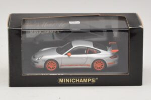 Porsche 911 997 GT3 RS Zilver Minichamps 1:43 400066000 Metaal — afbeelding 4 van 4