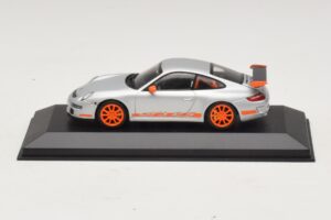 Porsche 911 997 GT3 RS Zilver Oranje Minichamps 1:43 403066013 Metaal
