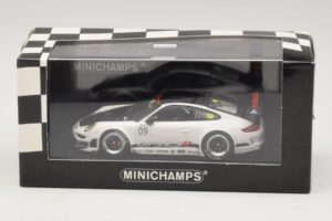 Porsche 911 997 GT3 RSR #9 Presentation 2009 Minichamps 1:43 400096909 Metaal — afbeelding 4 van 4