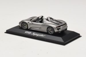 Porsche 918 Spyder Grijs Metallic Minichamps 1:43 WAP0201000E Metaal — afbeelding 3 van 4