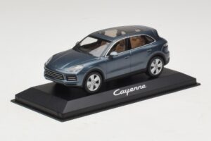 Porsche Cayenne E3 Blue Metallic Minichamps 1:43 WAP0203110J Metaal — afbeelding 2 van 4