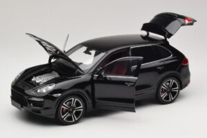 Porsche Cayenne Turbo S 92A Zwart Metallic Minichamps 1:18 110062100 Metaal — afbeelding 2 van 8