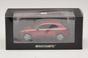 Porsche Macan 95B Rood Metallic Minichamps 1:43 410062600 Metaal — afbeelding 4 van 4
