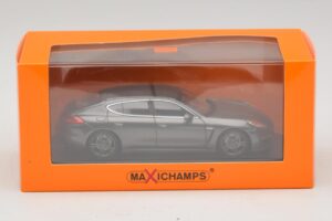 Porsche Panamera 970 Turbo Grijs Metallic Maxichamps 1:43 940062371 Metaal — afbeelding 4 van 4