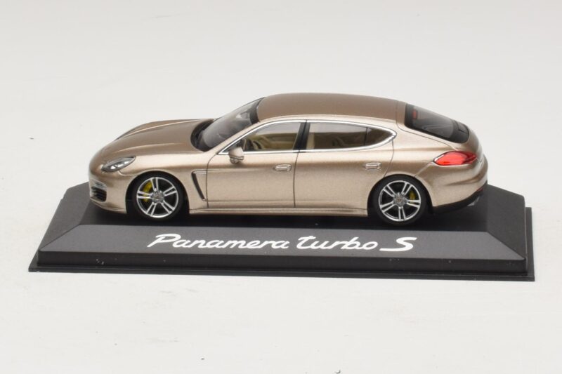 Porsche Panamera 970 Turbo S Brons Metallic Minichamps 1:43 WAP0200600E Metaal