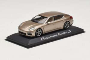 Porsche Panamera 970 Turbo S Brons Metallic Minichamps 1:43 WAP0200600E Metaal — afbeelding 2 van 4