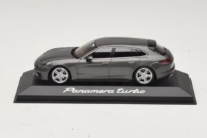 Porsche Panamera 971 Turbo Grijs Metallic Minichamps 1:43 WAP0207610H Metaal