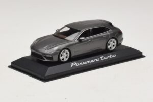 Porsche Panamera 971 Turbo Grijs Metallic Minichamps 1:43 WAP0207610H Metaal — afbeelding 2 van 4