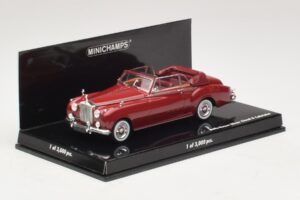 Rolls-Royce Silver Cloud II Cabriolet Rood Minichamps 1:43 436134930 Metaal — afbeelding 2 van 4