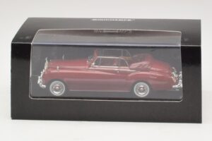 Rolls-Royce Silver Cloud II Cabriolet Rood Minichamps 1:43 436134930 Metaal — afbeelding 4 van 4