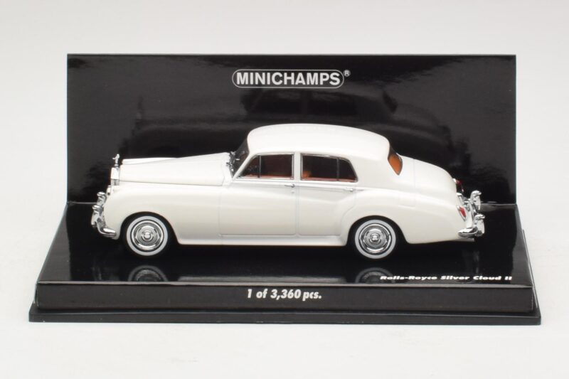 Rolls-Royce Silver Cloud II Wit Minichamps 1:43 Rolls-Royce Silver Cloud II Wit Minichamps 1:43 436134900 Metaal