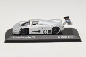 Sauber Mercedes C9 #63 J. Mass / M. Reuter / S. Dickens Winners 24 Hours of Le Mans 1989 Minichamps 1:43 B66041033 Metaal