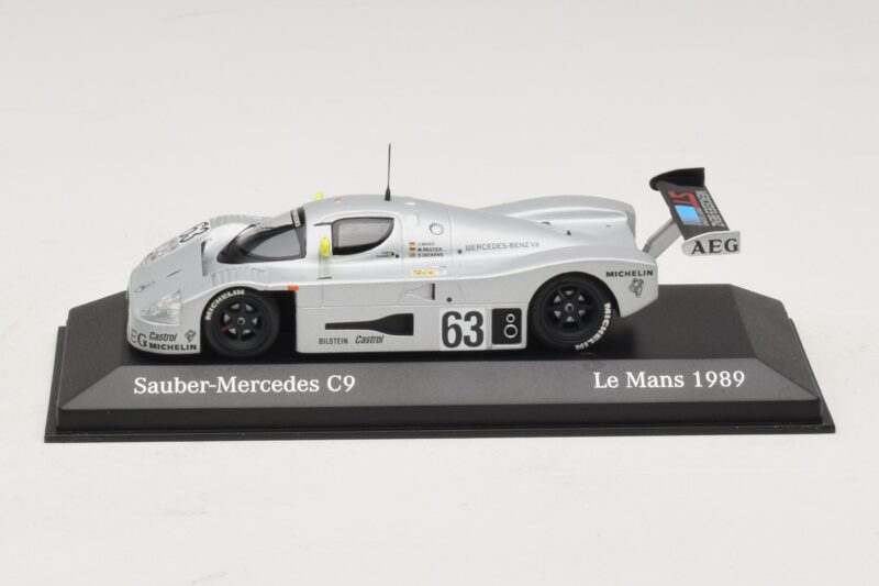 Sauber Mercedes C9 #63 J. Mass / M. Reuter / S. Dickens Winners 24 Hours of Le Mans 1989 Minichamps 1:43 Sauber Mercedes C9 #63 J. Mass / M. Reuter / S. Dickens Winners 24 Hours of Le Mans 1989 Minichamps 1:43 B66041033 Metaal