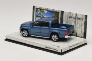 Volkswagen Amarok Blauw Metallic Minichamps 1:43 436058362 Metaal — afbeelding 3 van 5
