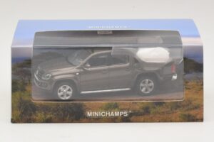 Volkswagen Amarok Bruin Metallic Minichamps 1:43 436058361 Metaal — afbeelding 5 van 5