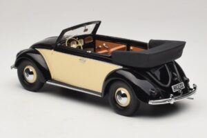 Volkswagen Beetle Cabriolet Zwart Crème Minichamps 1:18 107054131 Hars — afbeelding 5 van 6