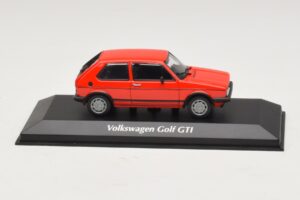 Volkswagen Golf GTI Mk1 Rood Maxichamps 1:43 940055170 Metaal