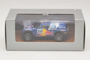 Volkswagen Race Touareg Red Bull #310 Dealer Editie 2005 Minichamps 1:43 7LO099400PD310 Metaal — afbeelding 5 van 5