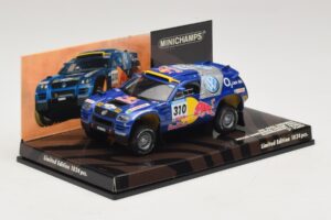 Volkswagen Race Touareg Red Bull #310 J. Kleinschmidt / F. Pons Dakar Rally 2005 Minichamps 1:43 436055310 Metaal — afbeelding 2 van 5