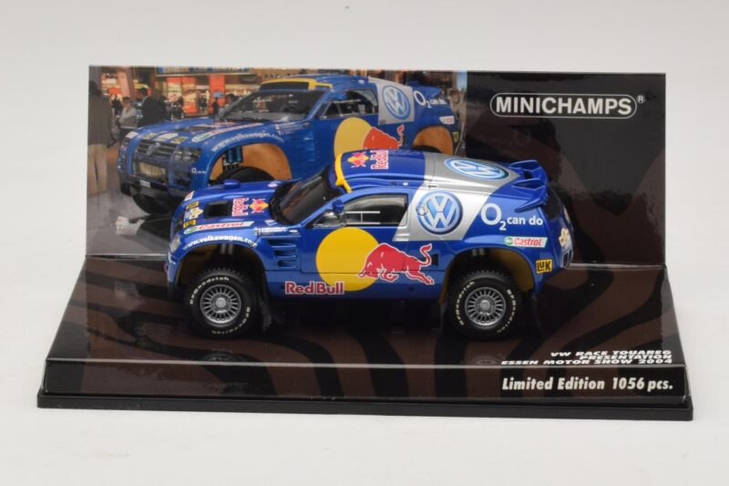 Volkswagen Race Touareg Red Bull Presentation Essen Motor Show 2004 Minichamps 1:43 436045300 Metaal