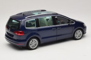 Volkswagen Sharan Blue Metallic Minichamps 1:18 110051000 Metaal — afbeelding 3 van 8