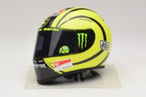 AGV Helm V. Rossi MotoGP Valencia Test 2009 Minichamps 1:2 AGV Helm V. Rossi MotoGP Valencia Test 2009 Minichamps 1:2 327100066 Metaal