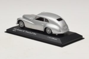 Alfa Romeo 6C 2500 Freccia d'Oro Zilver Minichamps 1:43 400120480 Metaal — afbeelding 3 van 5