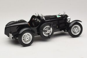 Alfa Romeo 8C Monza Zwart Bburago 1:18 3014-P1 Metaal — afbeelding 2 van 6
