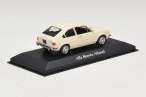 Alfa Romeo Alfasud Wit Maxichamps 1:43 940120101 Metaal — afbeelding 2 van 5