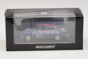 Alfa Romeo Giulia Europa-Testfahrt Sizilien-Hammerfest Minichamps 1:43 400120905 Metaal — afbeelding 5 van 5