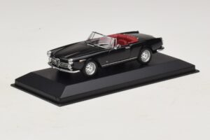 Alfa Romeo Giulia Spider Zwart Minichamps 1:43 400120730 Metaal — afbeelding 2 van 5