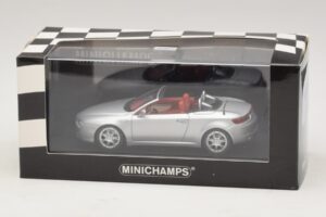 Alfa Romeo Giulia Spider Zilver Minichamps 1:43 400120731 Metaal — afbeelding 5 van 5